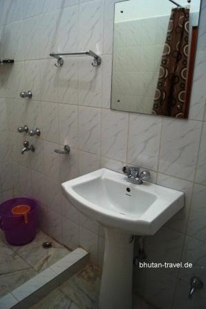 11 Das Waschbecken im Bad des Hotel Mountain in Samdrup Jongkhar